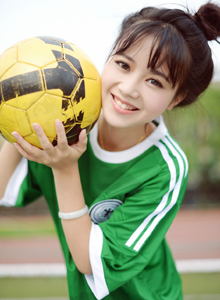 秀人网丸子头可爱萝莉Toro羽住世界杯足球宝贝写真